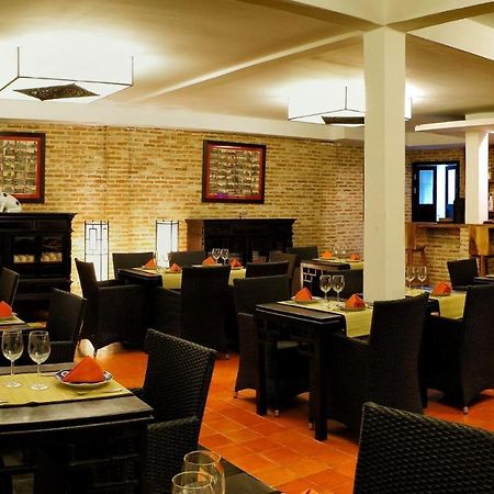 Villa Silk Road Hotel Phnom Penh Bagian luar foto