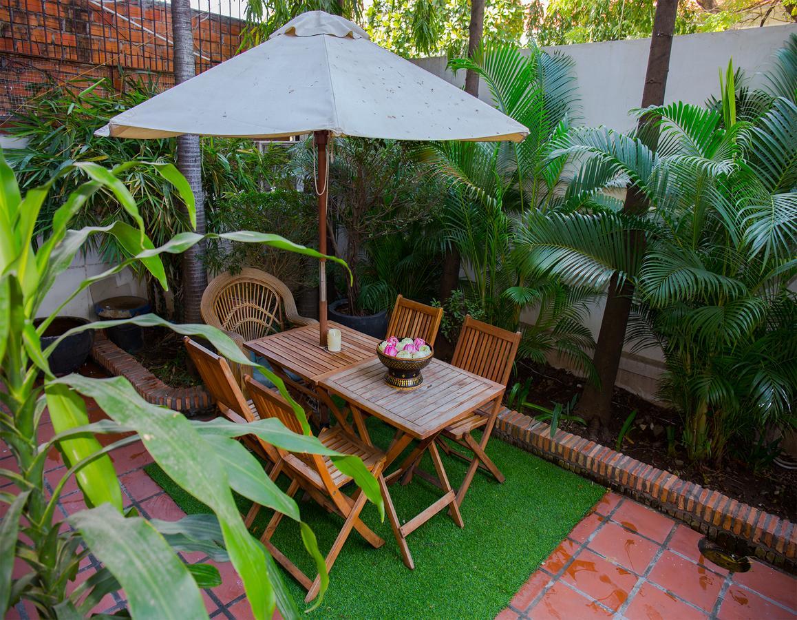 Villa Silk Road Hotel Phnom Penh Bagian luar foto