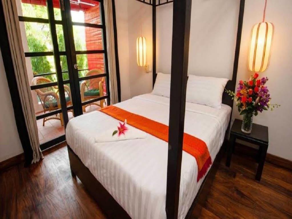 Villa Silk Road Hotel Phnom Penh Bagian luar foto