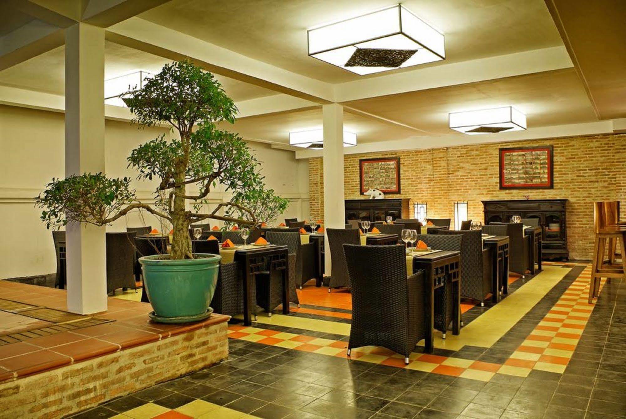 Villa Silk Road Hotel Phnom Penh Bagian luar foto