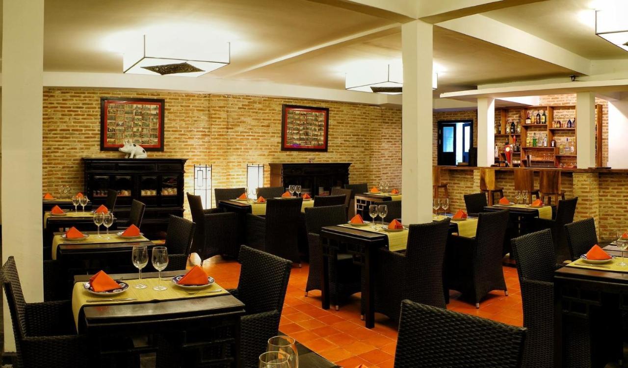 Villa Silk Road Hotel Phnom Penh Bagian luar foto